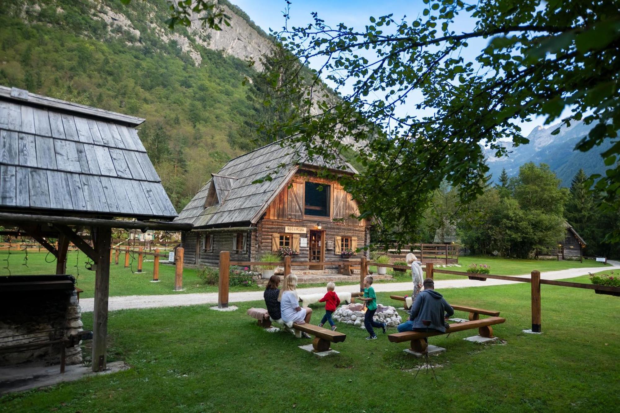 Pristava Lepena Village Zewnętrze zdjęcie